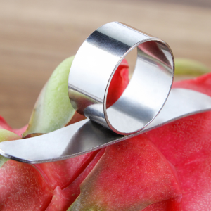 Pelador Ergonómico de Acero Inoxidable para una Cocina Eficiente
